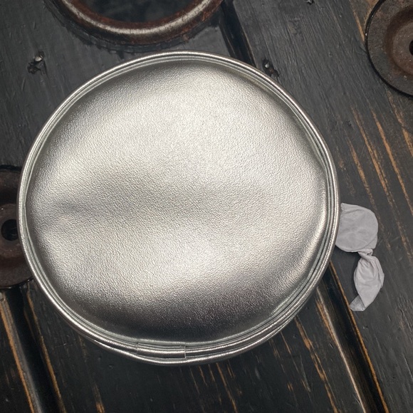 Dior Silver Small Round Silver Cosmetics Case - Picture 3 of 9